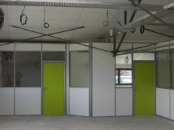Installation de cloisons coulissantes 
